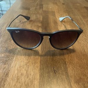 Black Womens Ray-ban Sunglasses with case!!